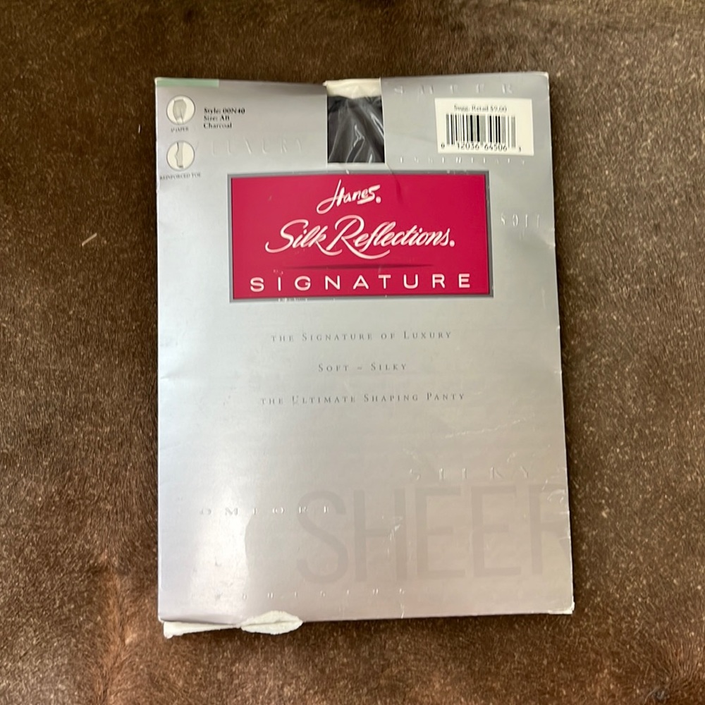 Hanes Silk Refelctions Signature Tights Pantyhose